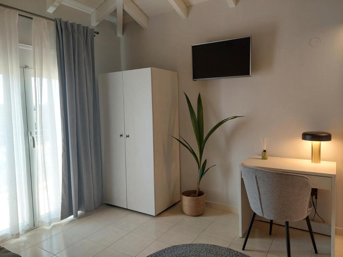 Nikkos Apartment